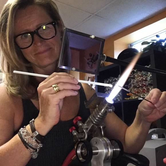 Meet your Posher, Gea - Picture 1 of 1